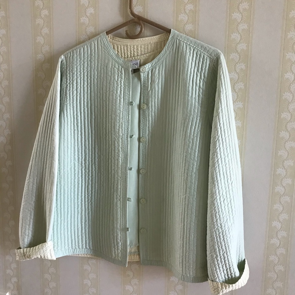 Silk reversible jacket with reversible shell